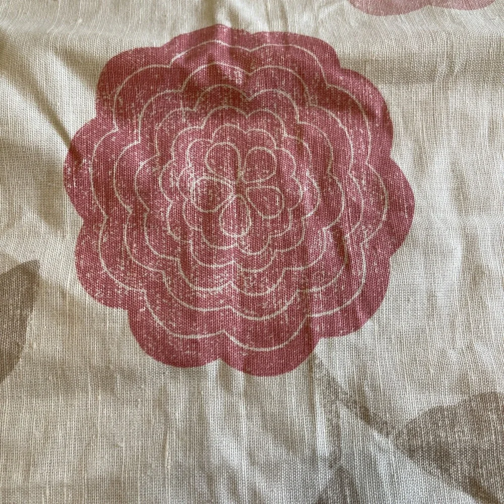Osborne & Little Fabric‎ Linen Blend Floral Eranthe 1.5 Yards x 45